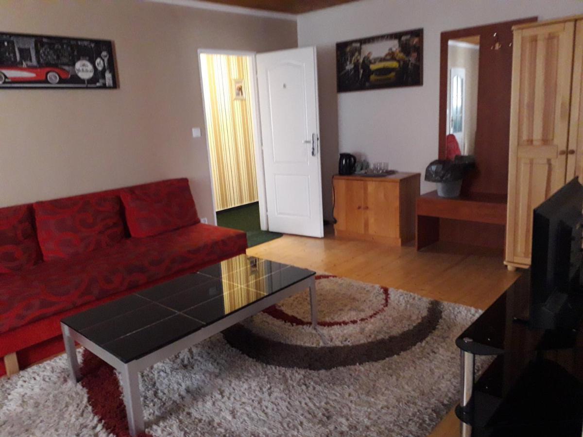 Penzion Na Strelnici Poděbrady Extérieur photo